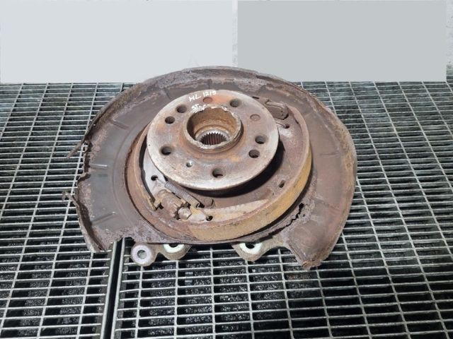 bontott MERCEDES-BENZ M-CLASS Bal hátsó Csonkállvány