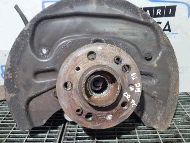 bontott MERCEDES-BENZ M-CLASS Jobb első Csonkállvány