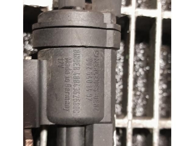 bontott MERCEDES-BENZ M-CLASS Lefújószelep