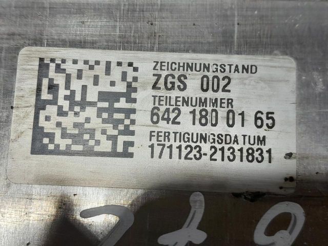 bontott MERCEDES-BENZ M-CLASS Olajhűtő