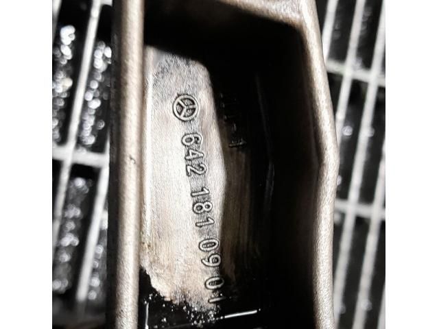 bontott MERCEDES-BENZ M-CLASS Olajszivattyú