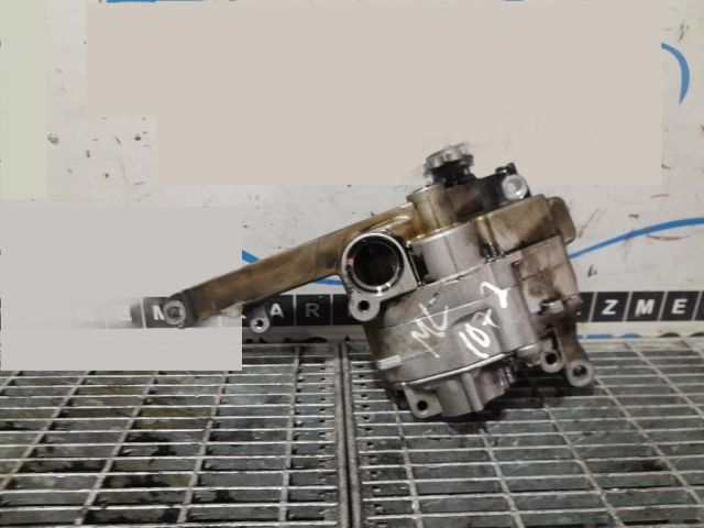 bontott MERCEDES-BENZ M-CLASS Olajszivattyú