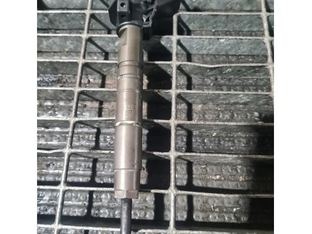 bontott MERCEDES-BENZ M-CLASS Porlasztó (1 db)