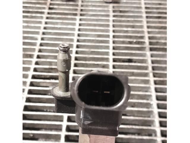 bontott MERCEDES-BENZ M-CLASS Porlasztó (1 db)