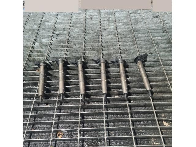 bontott MERCEDES-BENZ M-CLASS Porlasztó (1 db)