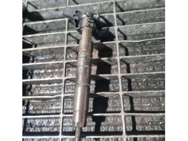 bontott MERCEDES-BENZ M-CLASS Porlasztó (1 db)