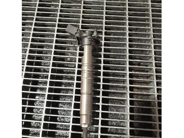 bontott MERCEDES-BENZ M-CLASS Porlasztó (1 db)