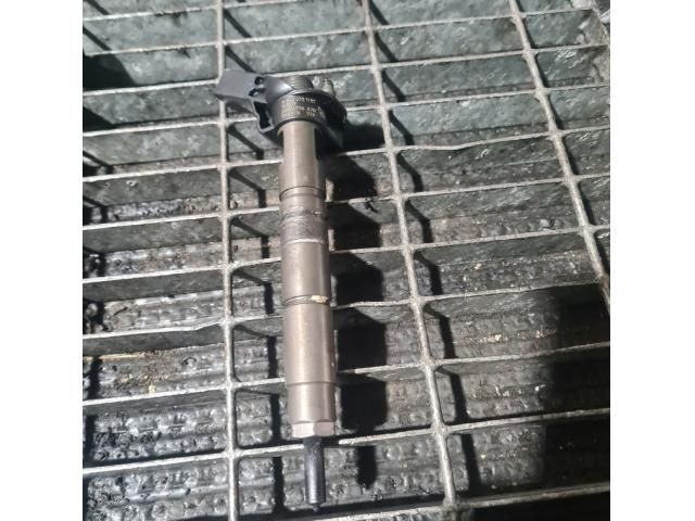 bontott MERCEDES-BENZ M-CLASS Porlasztó (1 db)