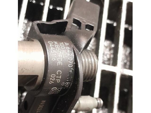 bontott MERCEDES-BENZ M-CLASS Porlasztó (1 db)