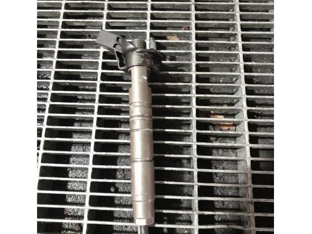 bontott MERCEDES-BENZ M-CLASS Porlasztó (1 db)