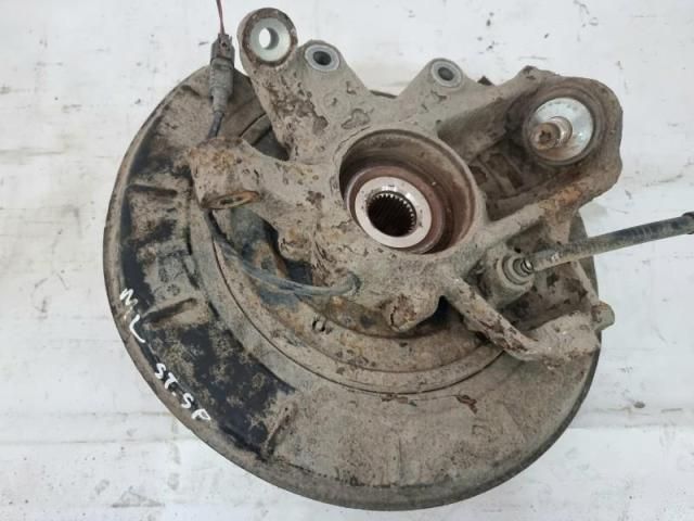 bontott MERCEDES-BENZ M-CLASS Bal hátsó Csonkállvány