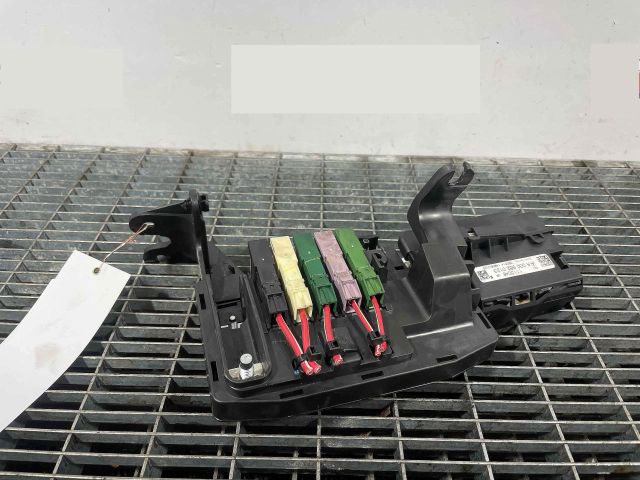 bontott MERCEDES-BENZ M-CLASS Biztosítéktábla Motortér