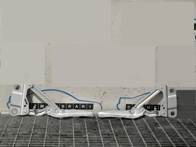 bontott MERCEDES-BENZ M-CLASS Motorháztető Zsanér Pár