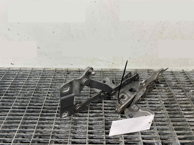 bontott MERCEDES-BENZ M-CLASS Motorháztető Zsanér Pár