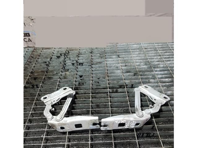 bontott MERCEDES-BENZ M-CLASS Motorháztető Zsanér Pár