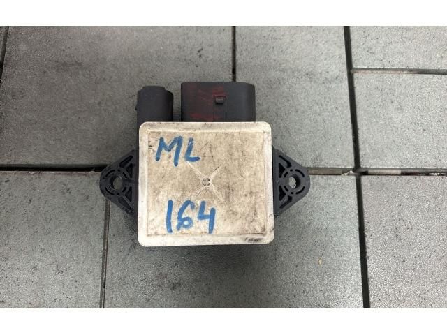 bontott MERCEDES-BENZ M-CLASS Porlasztó Elektronika