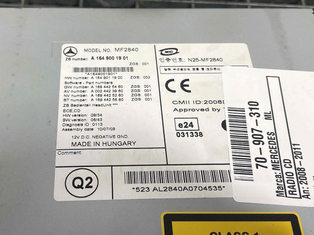 bontott MERCEDES-BENZ M-CLASS Rádió / CD