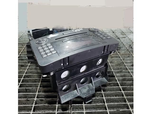 bontott MERCEDES-BENZ M-CLASS Rádió / CD