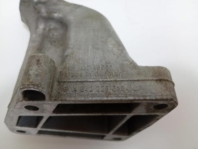 bontott MERCEDES-BENZ M-CLASS Tartó Bak