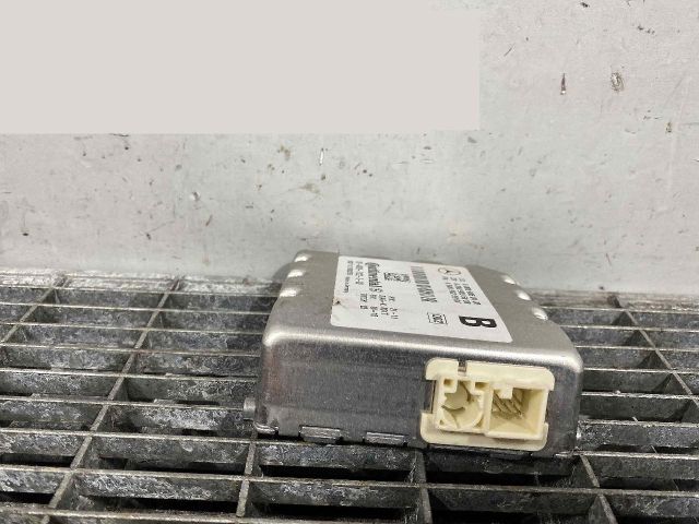 bontott MERCEDES-BENZ M-CLASS Tolatókamera