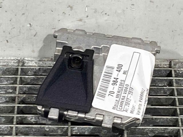 bontott MERCEDES-BENZ M-CLASS Tolatókamera