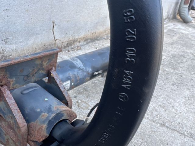 bontott MERCEDES-BENZ M-CLASS Vonóhorog