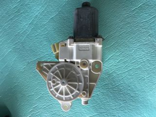 bontott MERCEDES-BENZ R-CLASS Bal első Ablakemelő Motor