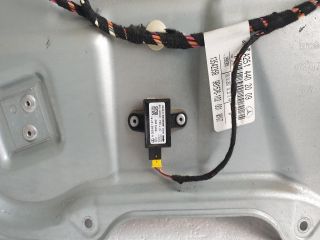 bontott MERCEDES-BENZ R-CLASS Bal első Ablakemelő Szerkezet (Elektromos)