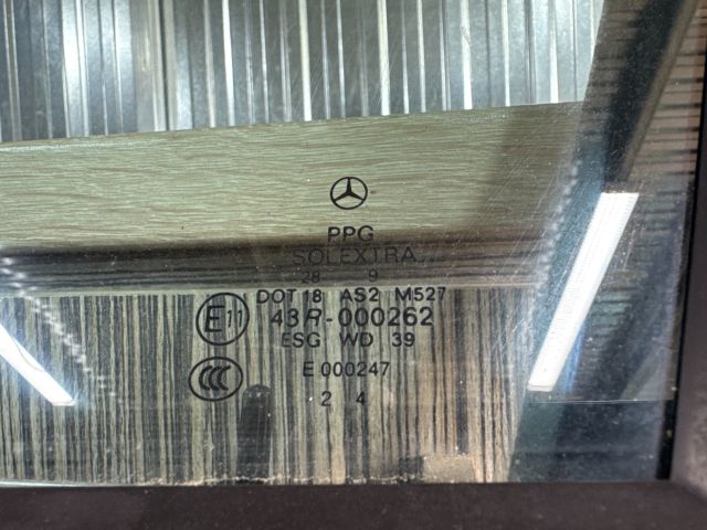bontott MERCEDES-BENZ R-CLASS Bal első Ajtó (Részeivel)