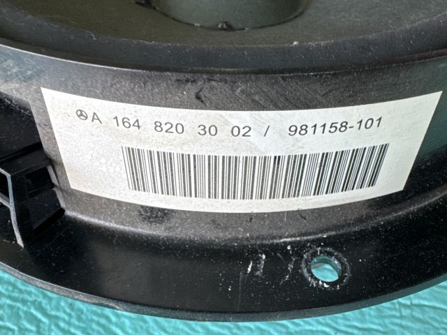 bontott MERCEDES-BENZ R-CLASS Bal hátsó Hangszóró