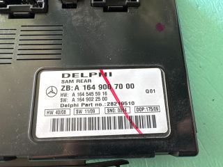 bontott MERCEDES-BENZ R-CLASS Biztosítéktábla Csomagtér