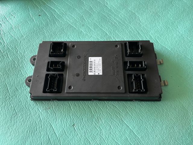 bontott MERCEDES-BENZ R-CLASS Biztosítéktábla Utastér