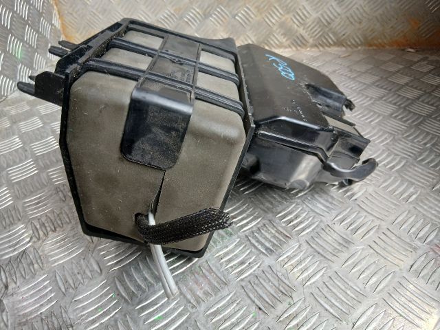 bontott MERCEDES-BENZ R-CLASS Csomagtérajtó Ajtóbehúzó