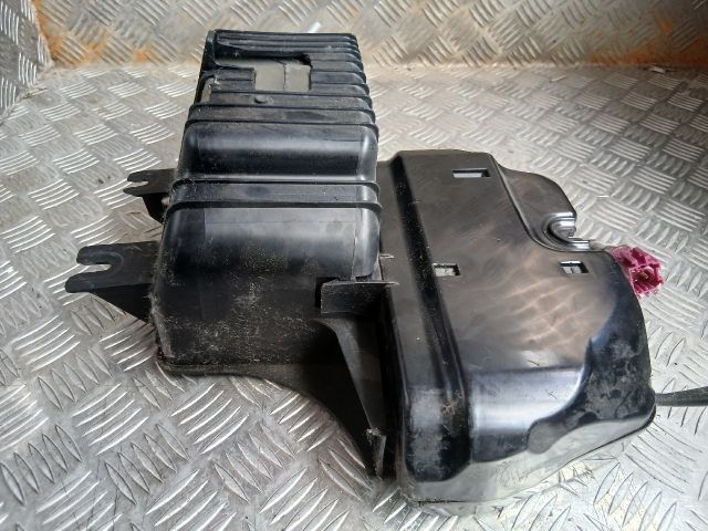 bontott MERCEDES-BENZ R-CLASS Csomagtérajtó Ajtóbehúzó