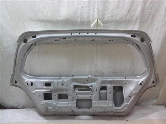 bontott MERCEDES-BENZ R-CLASS Csomagtérajtó (Üres lemez)