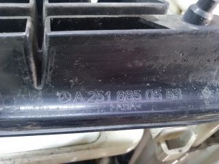 bontott MERCEDES-BENZ R-CLASS Első Lökhárító Alsó Középső Díszrács