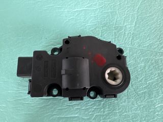 bontott MERCEDES-BENZ R-CLASS Fűtés Állító Motor