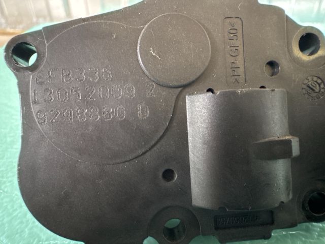 bontott MERCEDES-BENZ R-CLASS Fűtés Állító Motor