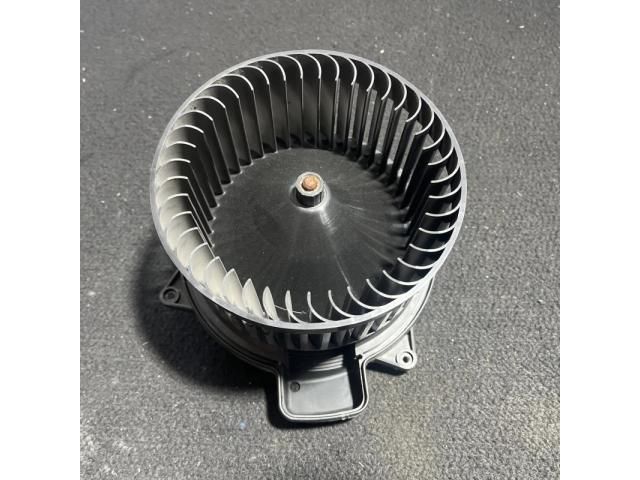 bontott MERCEDES-BENZ R-CLASS Fűtőmotor (Klímás)