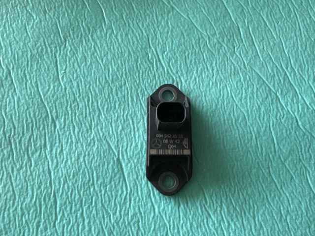 bontott MERCEDES-BENZ R-CLASS Gyorsulás Jeladó