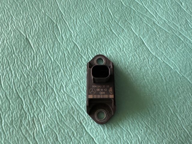 bontott MERCEDES-BENZ R-CLASS Gyorsulás Jeladó