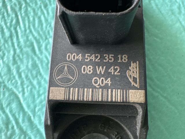 bontott MERCEDES-BENZ R-CLASS Gyorsulás Jeladó