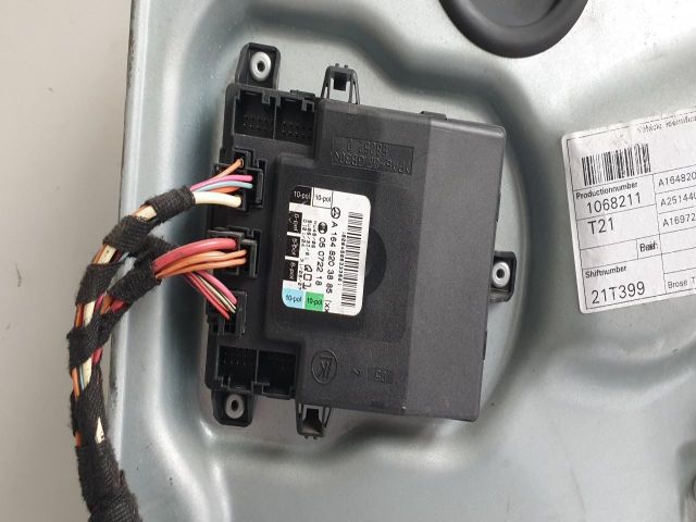 bontott MERCEDES-BENZ R-CLASS Jobb első Ablakemelő Szerkezet (Elektromos)