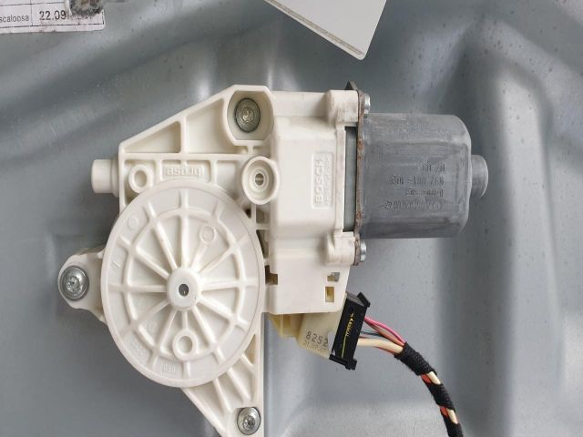 bontott MERCEDES-BENZ R-CLASS Jobb első Ablakemelő Szerkezet (Elektromos)