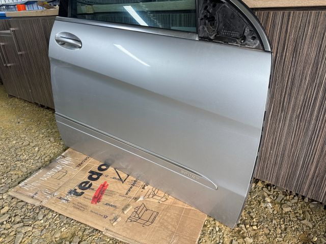 bontott MERCEDES-BENZ R-CLASS Jobb első Ajtó (Részeivel)