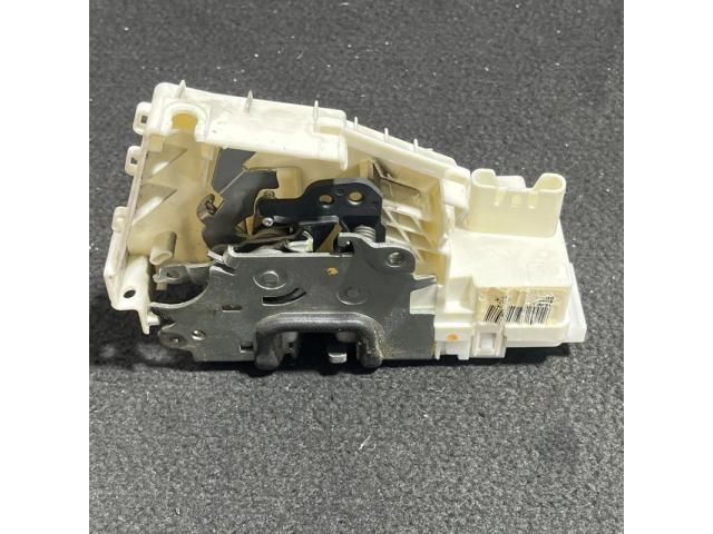 bontott MERCEDES-BENZ R-CLASS Jobb első Ajtózár