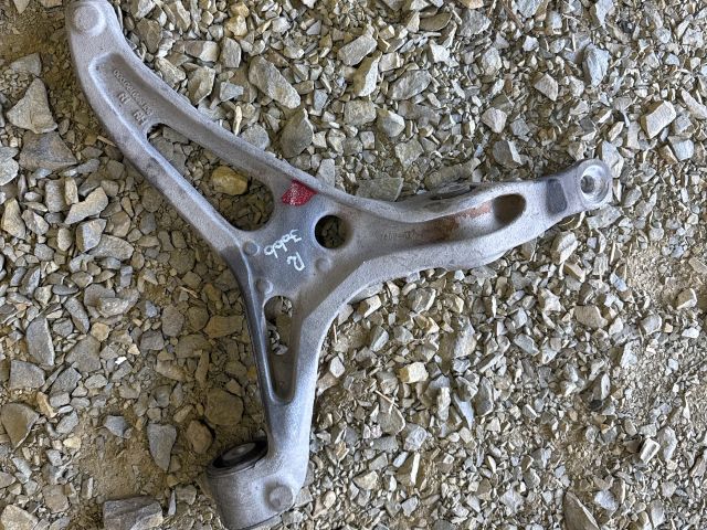 bontott MERCEDES-BENZ R-CLASS Jobb első Alsó Első Lengőkar