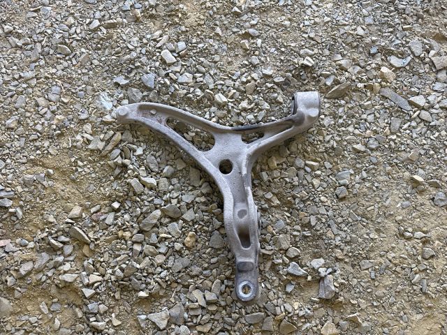 bontott MERCEDES-BENZ R-CLASS Jobb első Alsó Első Lengőkar