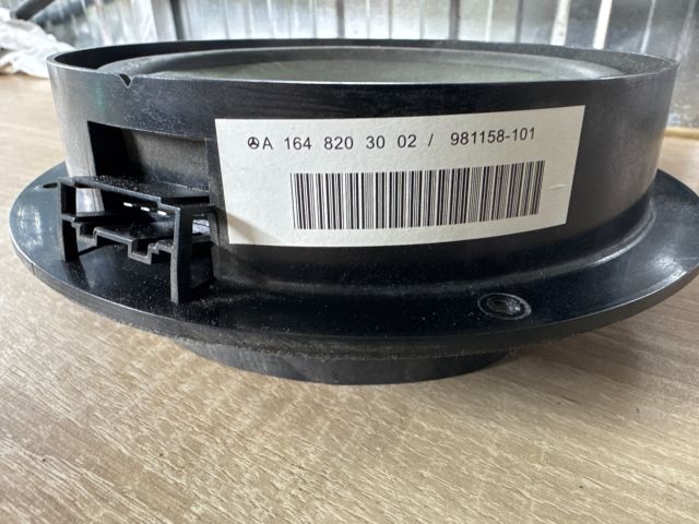 bontott MERCEDES-BENZ R-CLASS Jobb első Hangszóró