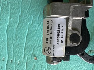 bontott MERCEDES-BENZ R-CLASS Jobb hátsó Ablak Billentő Motor